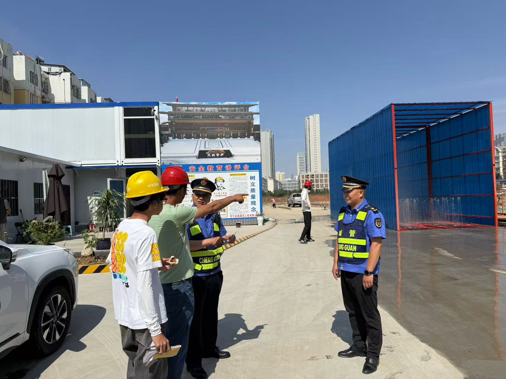 汛前严把关  源头强管控--渣土一大队筑牢工地渣土运输防线