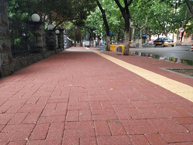 市市政工程处着力打造红星路人行道样板路(图)
